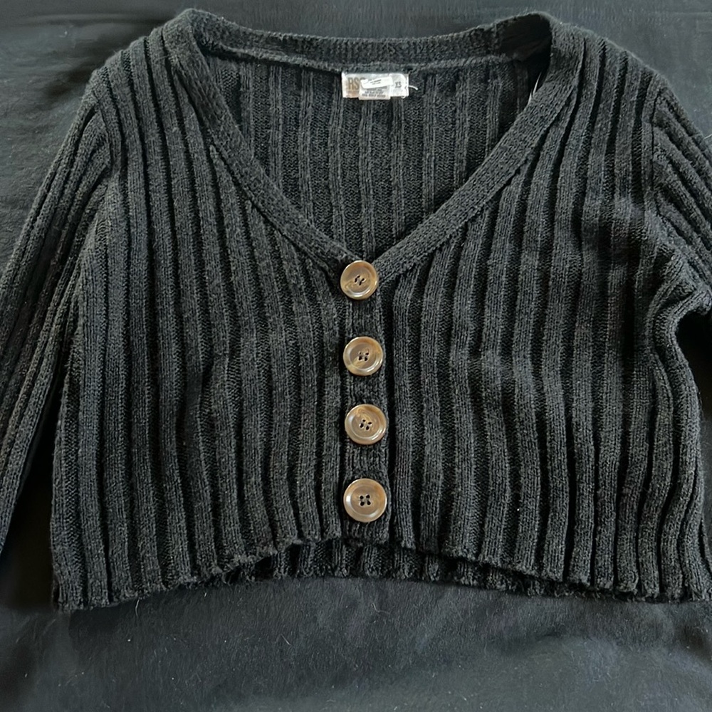 black rsq sweater